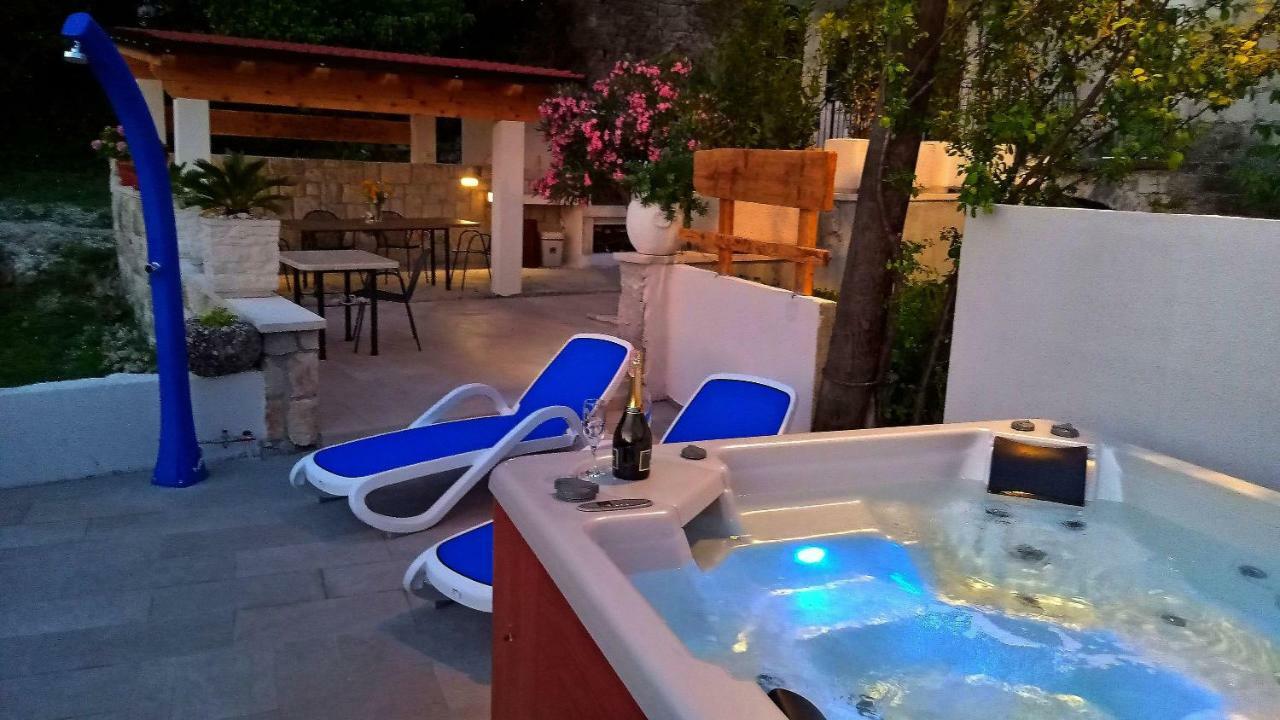 Apartmani Dalmacija Брела Екстериор снимка