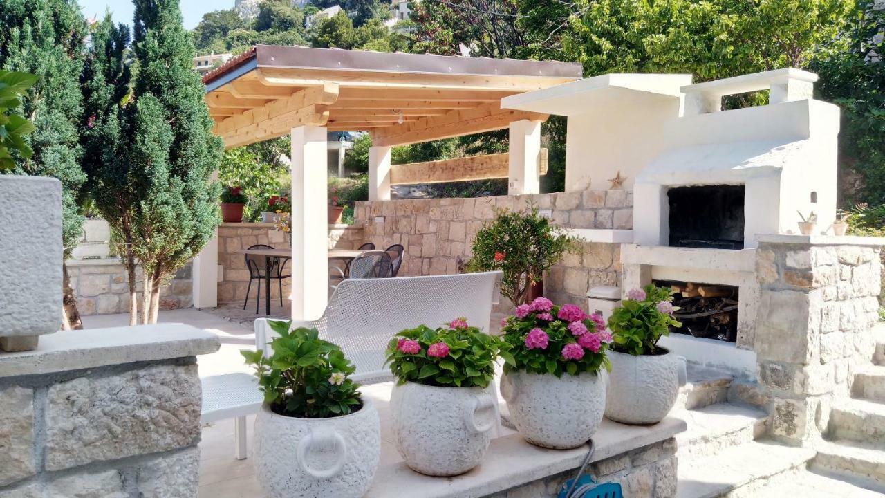 Apartmani Dalmacija Брела Екстериор снимка