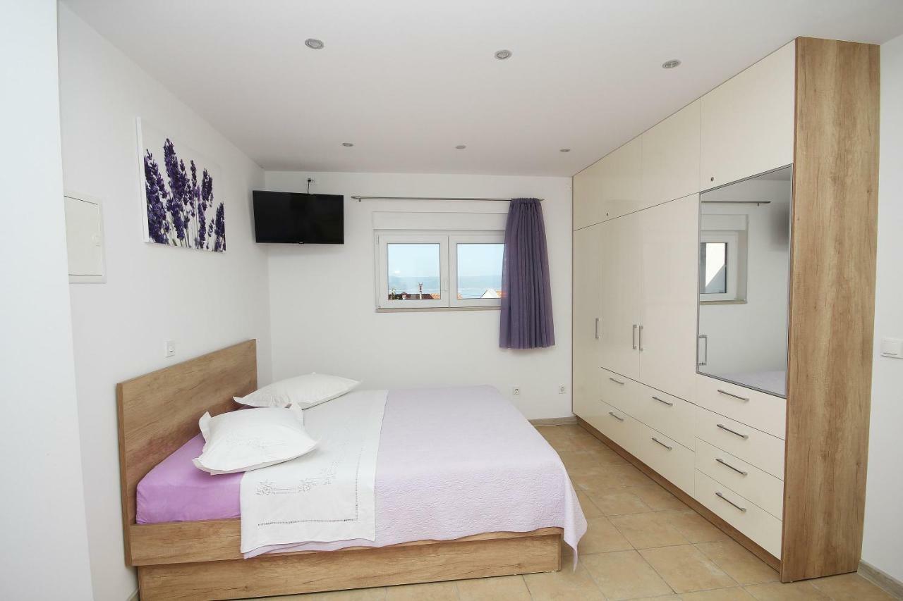 Apartmani Dalmacija Брела Екстериор снимка