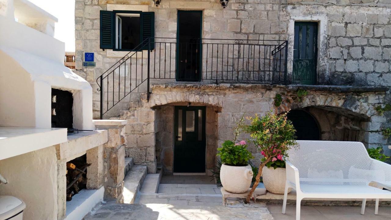 Apartmani Dalmacija Брела Екстериор снимка